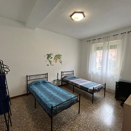 Tra mare e arte Lido di Ostia Exterior foto